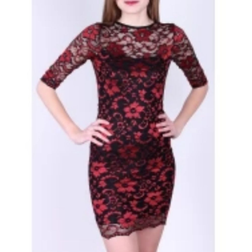 BRAND NEW ALMOST FAMOUS 3/4 SLEEVE LACE BODYCON FIT FLORAL MINI DRESS
